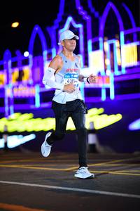 BIB: 4303
                            <button type="button" onclick="openModal(22885923)" class="btn btn-primary btn-sm float-right btn-popup" data-toggle="modal" data-target=".modal-high-quality">
                        <i class="fas fa-shopping-cart"></i> Add to Cart
                    </button>
                                            <button type="button" onclick="isThisMe(22885923, true)" class="btn btn-success btn-sm float-right btn-popup btn-isme hidden" data-toggle="tooltip" data-placement="bottom" title="นี่คือรูปของคุณใช่ไหม คลิกที่นี่เพื่อเอาเข้าอัลบั้ม">
                        <i class="fas fa-plus"></i> Add to album
                    </button>
                    <button type="button" onclick="isThisMe(22885923, false)" class="btn btn-warning btn-sm float-right btn-popup btn-isnotme hidden">
                        <i class="fas fa-ban"></i> Remove from album
                    </button>